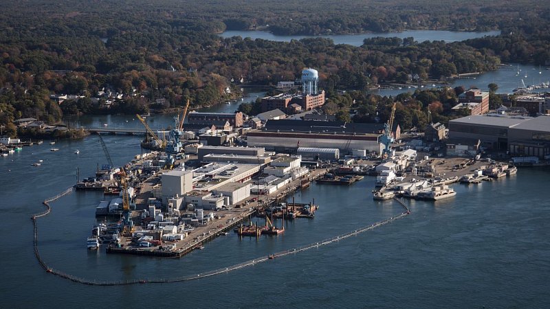 Военно-морская верфь в Портсмуте, США
